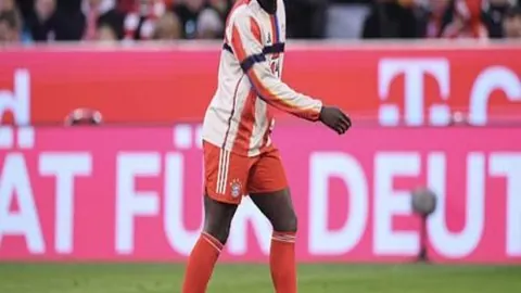 “热刺旧将凯恩加盟拜仁慕尼黑”